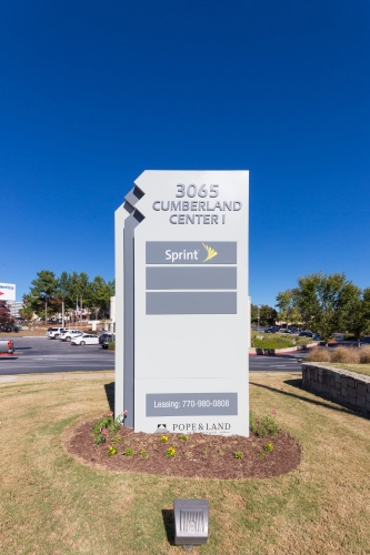 Cumberland Center 1 - Signage